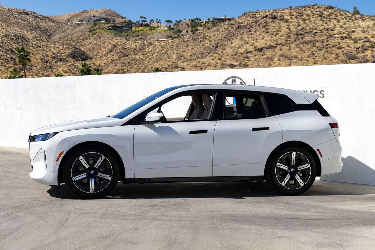 2026 BMW iX xDrive45