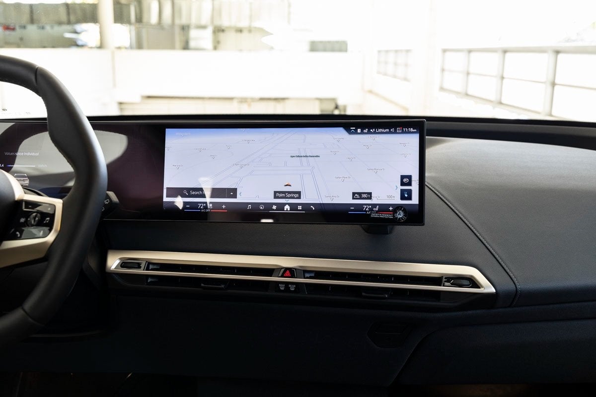 2026 BMW iX xDrive45