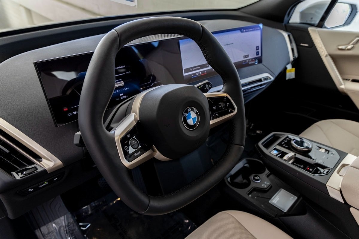 2026 BMW iX xDrive45
