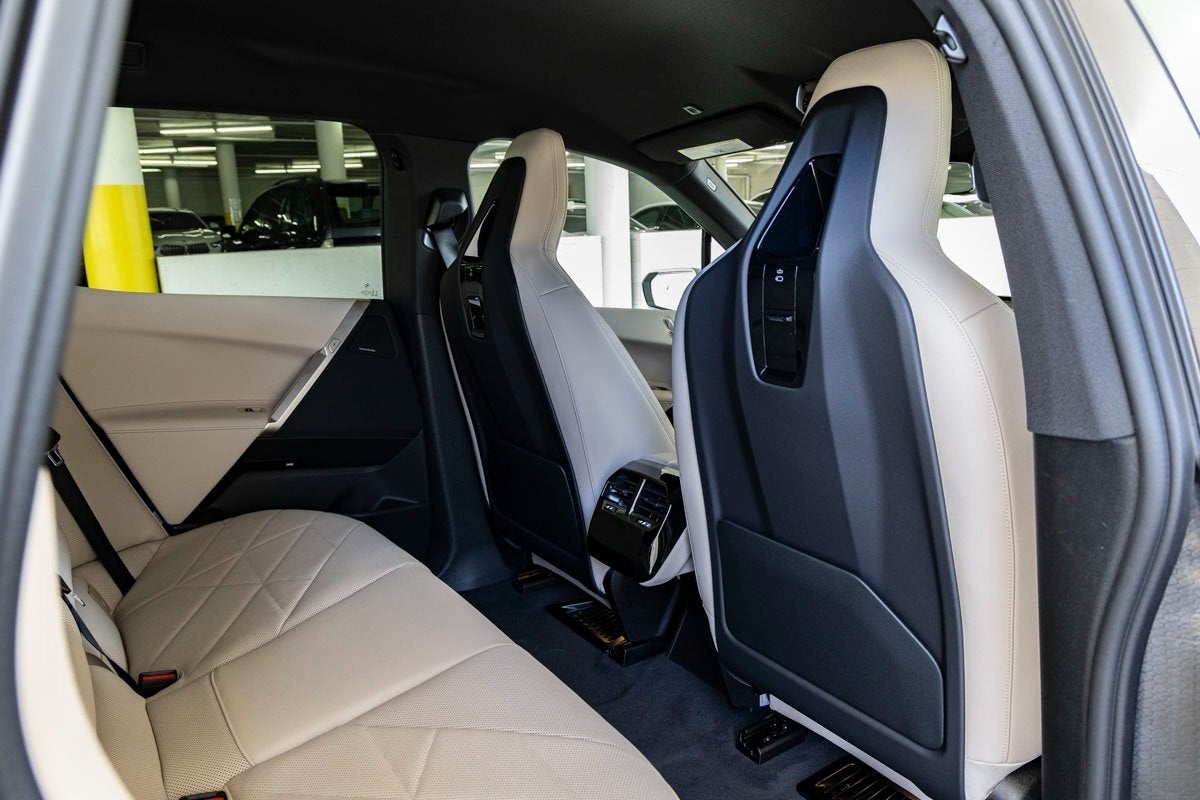 2026 BMW iX xDrive45