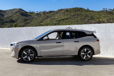 2026 BMW iX xDrive45