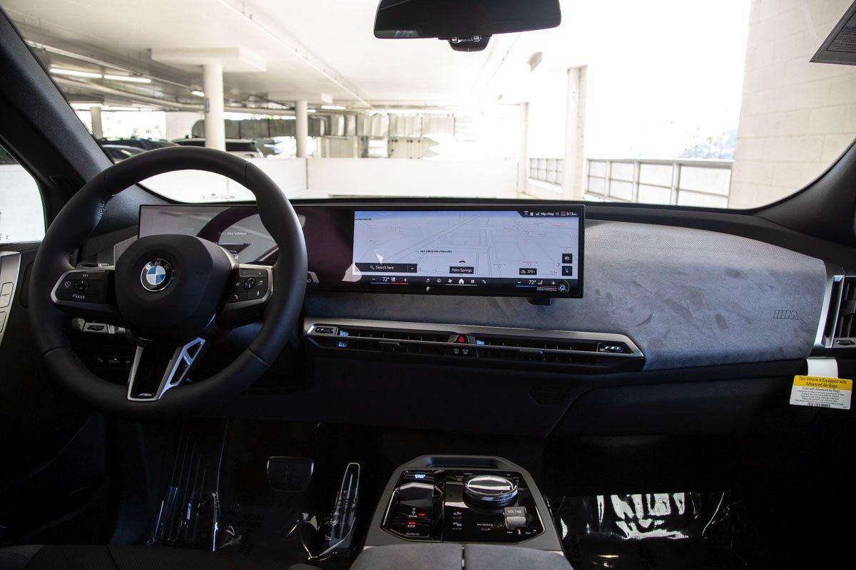 2026 BMW iX xDrive60