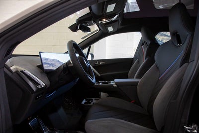 2026 BMW iX xDrive60