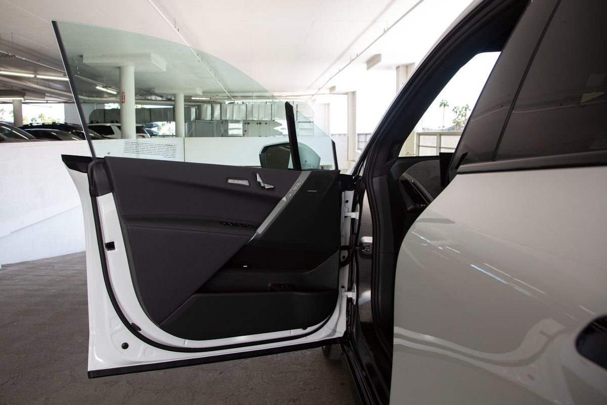 2026 BMW iX xDrive60