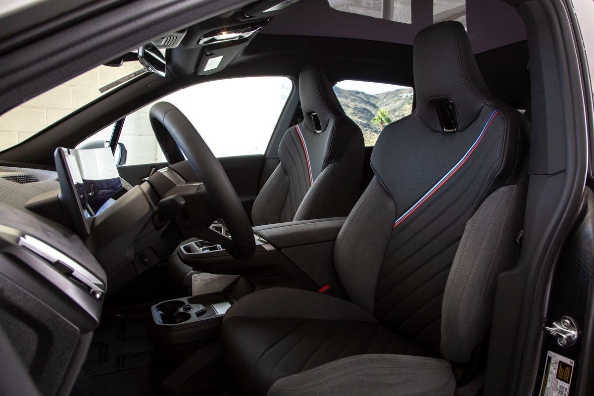 2026 BMW iX xDrive60