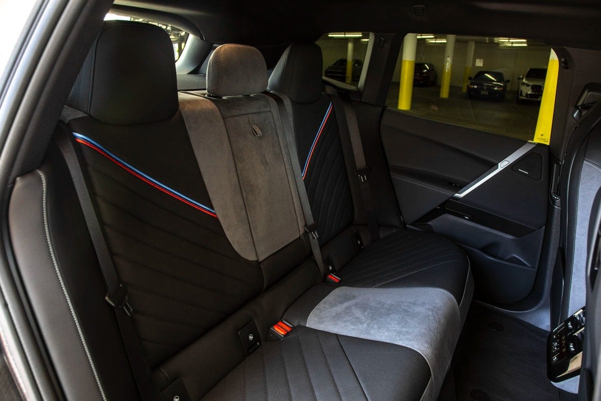 2026 BMW iX xDrive60