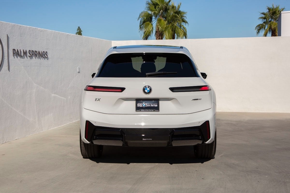 2026 BMW iX xDrive60