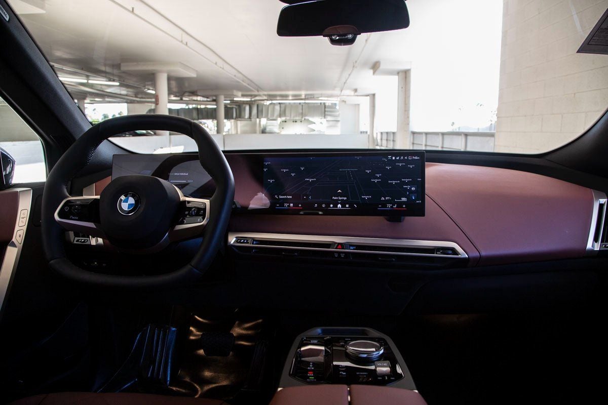 2026 BMW iX xDrive60
