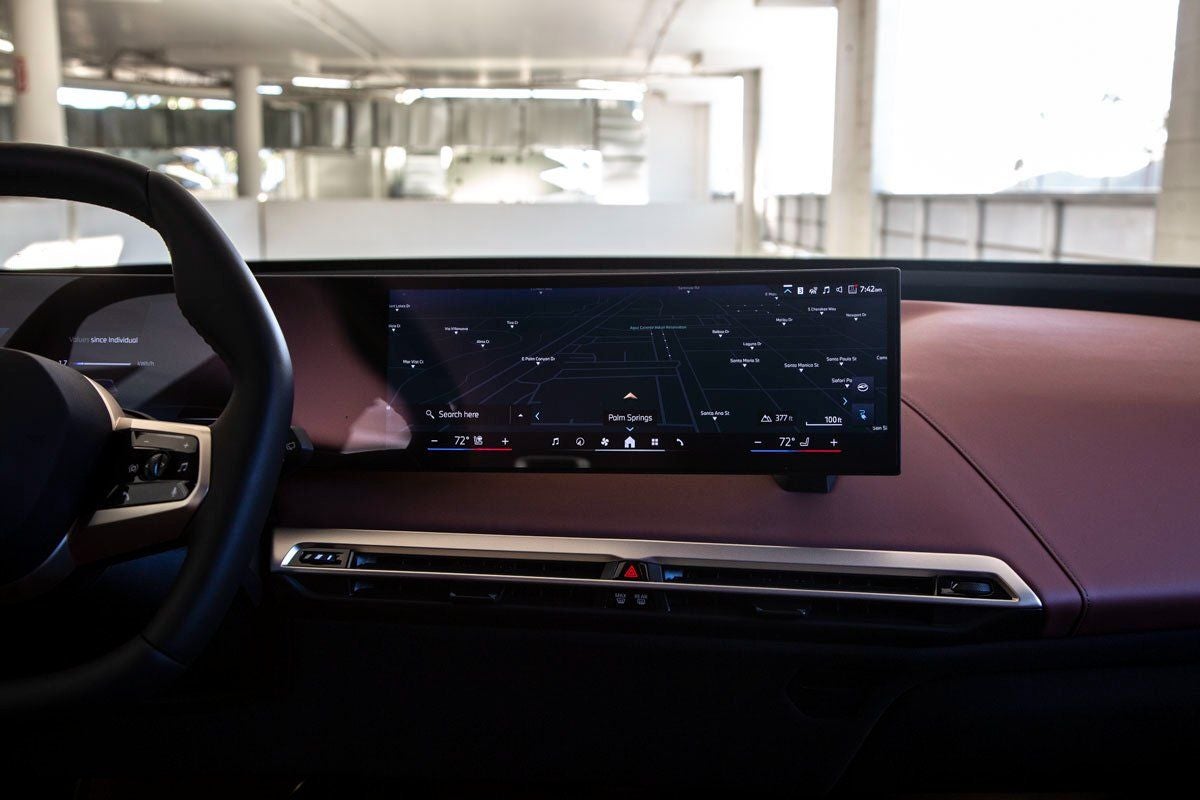 2026 BMW iX xDrive60