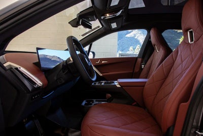 2026 BMW iX xDrive60