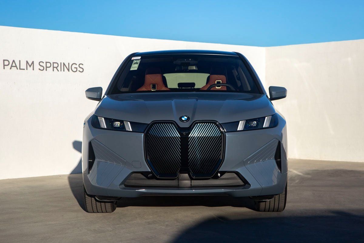 2026 BMW iX xDrive60