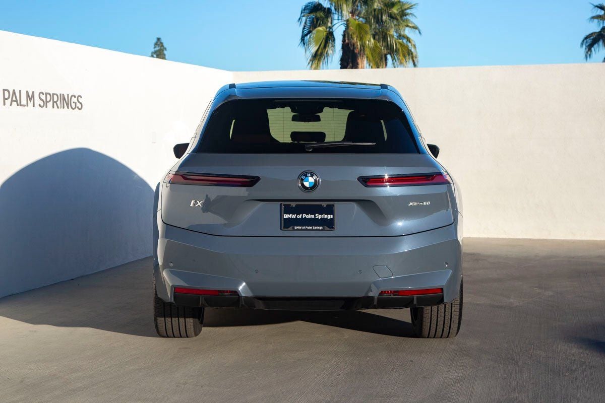 2026 BMW iX xDrive60