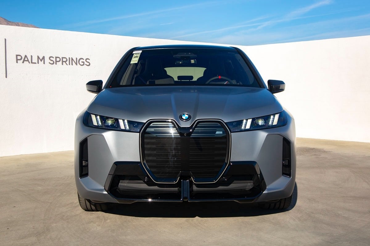 2026 BMW iX M70