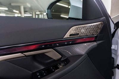 2026 BMW 550e 550e xDrive