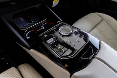 2026 BMW 550e 550e xDrive