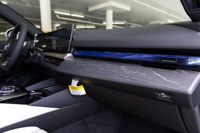 2026 BMW 550e 550e xDrive