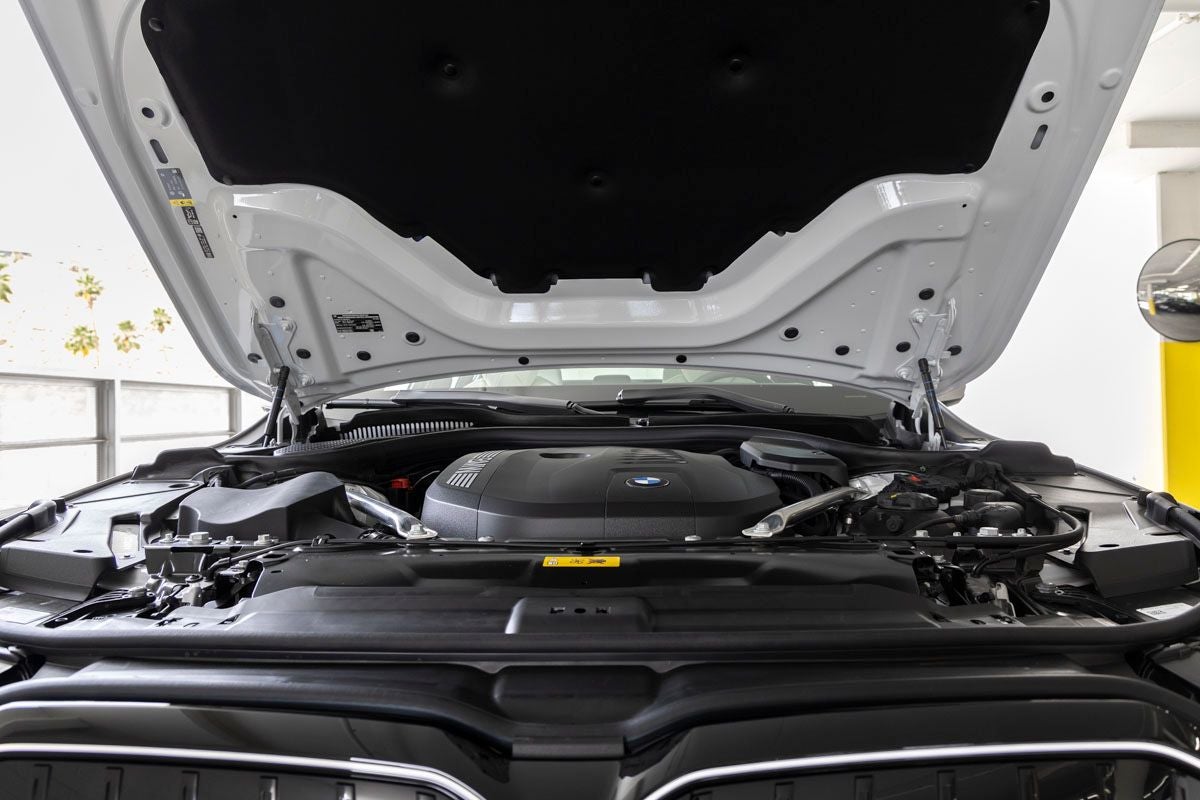 2026 BMW 550e 550e xDrive