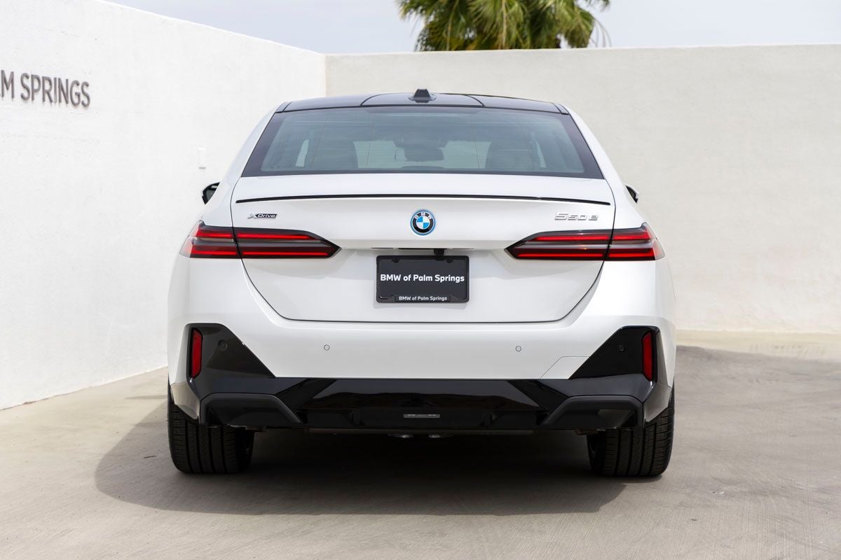 2026 BMW 550e 550e xDrive