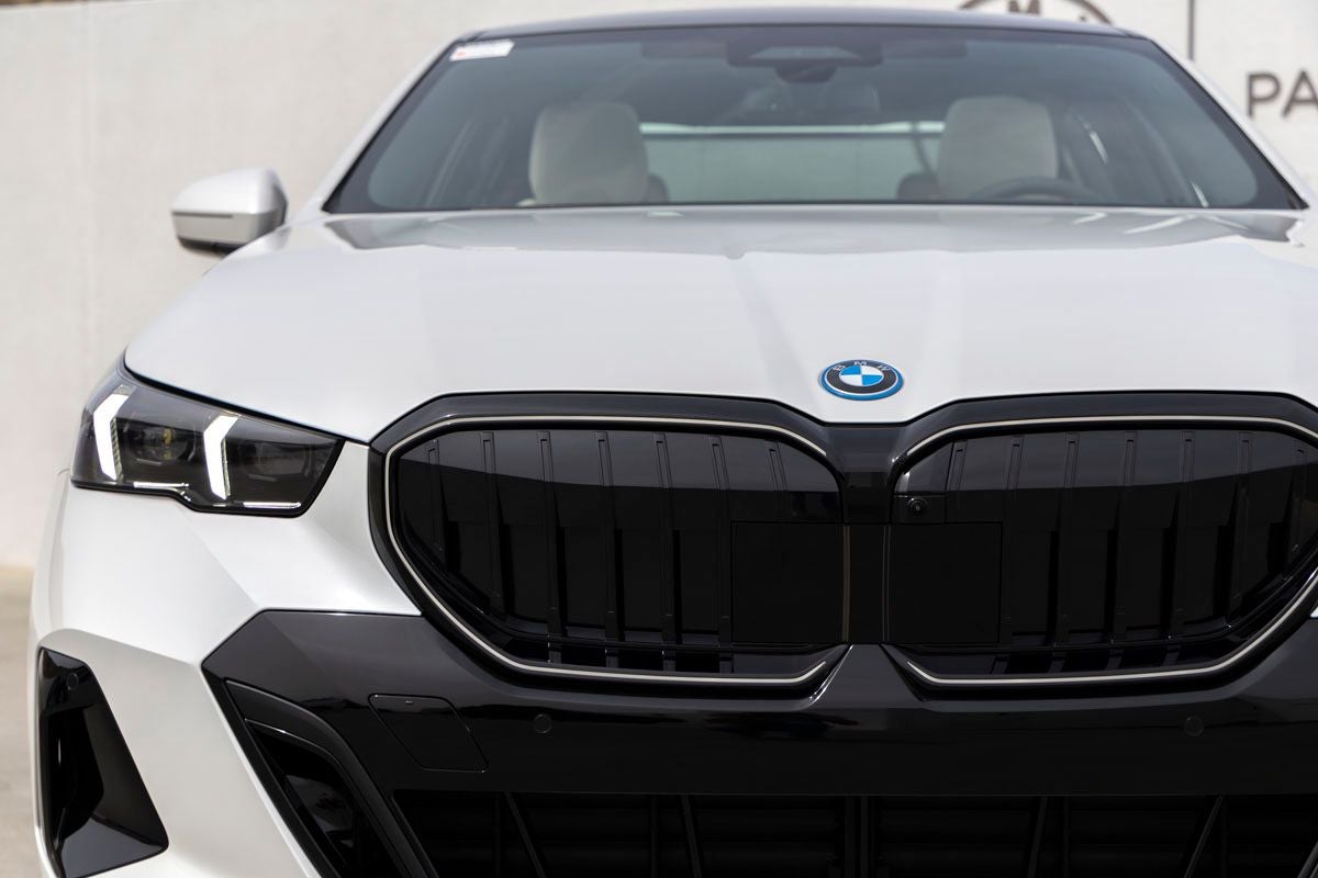 2026 BMW 550e 550e xDrive