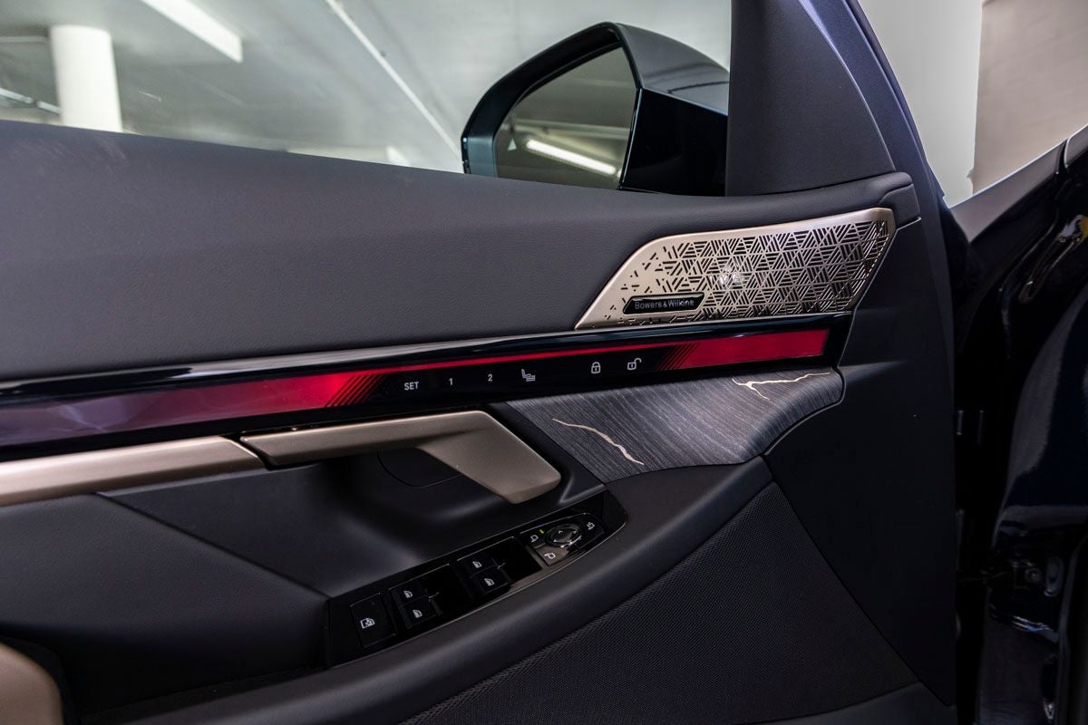 2026 BMW 550e 550e xDrive