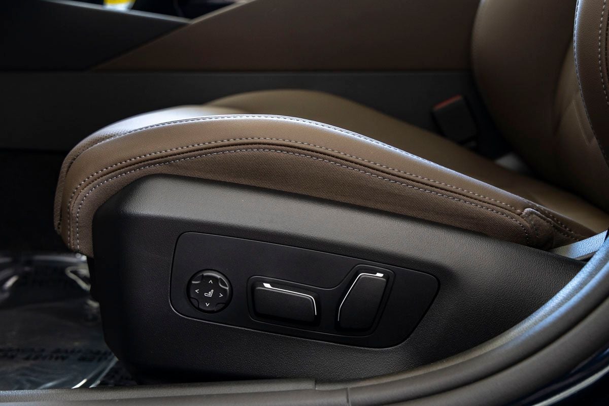 2026 BMW 550e 550e xDrive