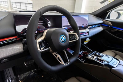 2026 BMW 550e 550e xDrive