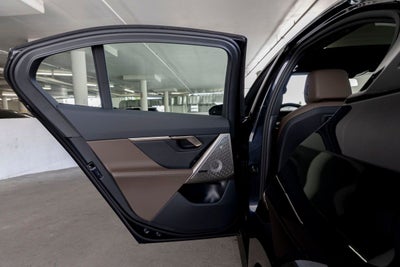 2026 BMW 550e 550e xDrive