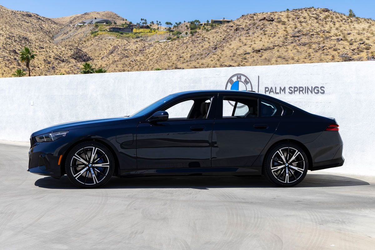 2026 BMW 550e 550e xDrive