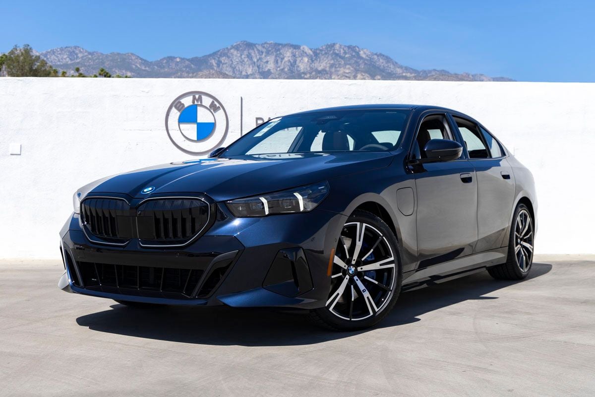 2026 BMW 550e 550e xDrive