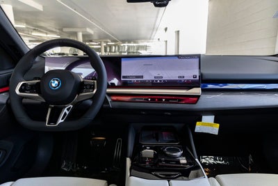 2026 BMW 550e 550e xDrive