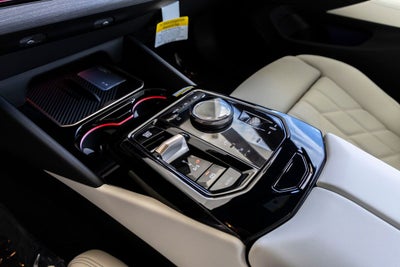 2026 BMW 550e 550e xDrive