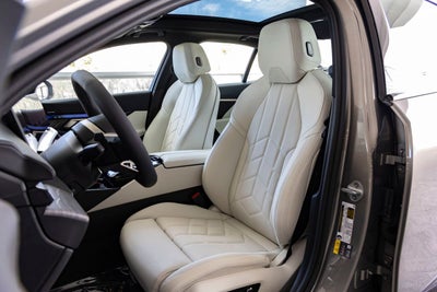 2026 BMW 550e 550e xDrive