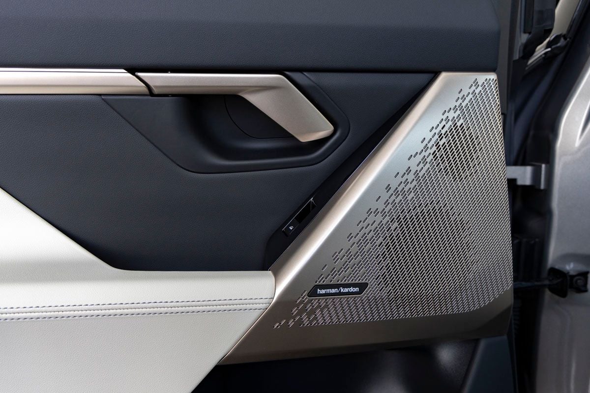 2026 BMW 550e 550e xDrive