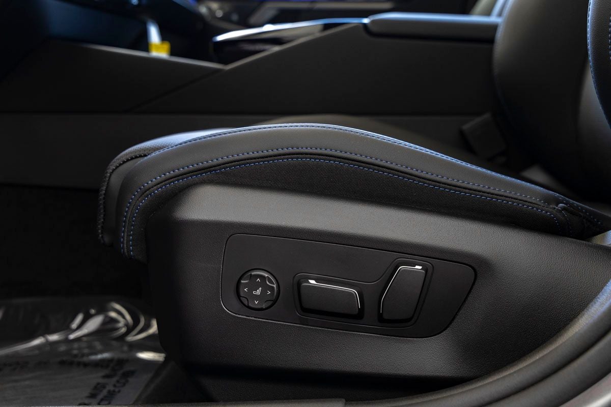 2026 BMW 5 Series 550e xDrive