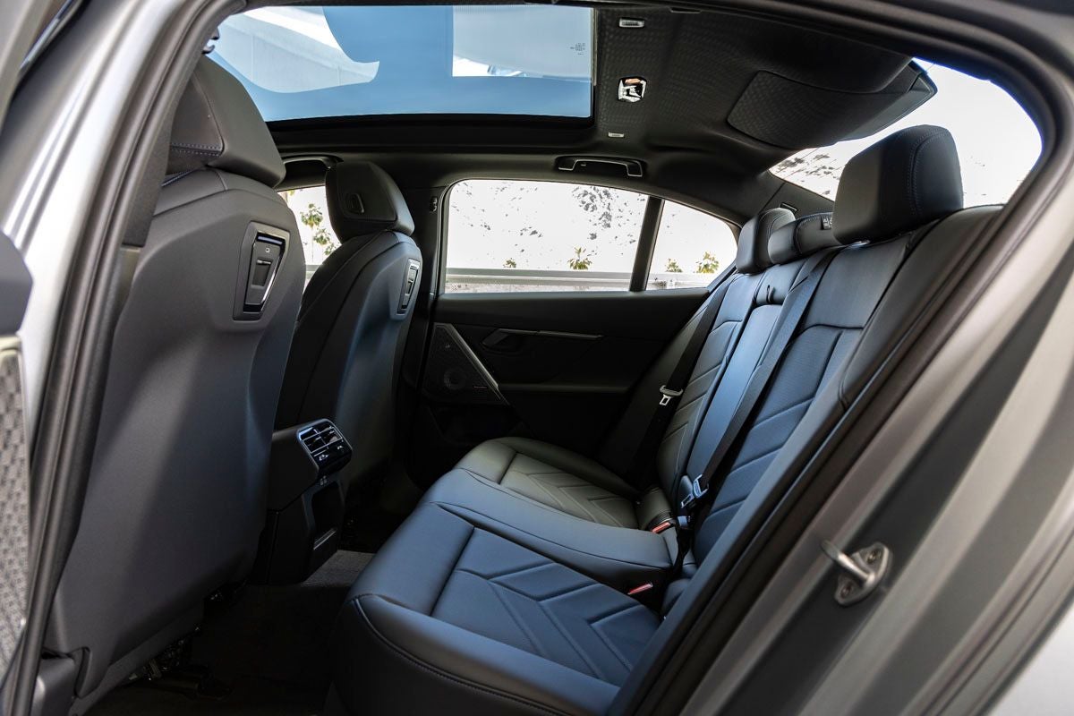 2026 BMW 5 Series 550e xDrive