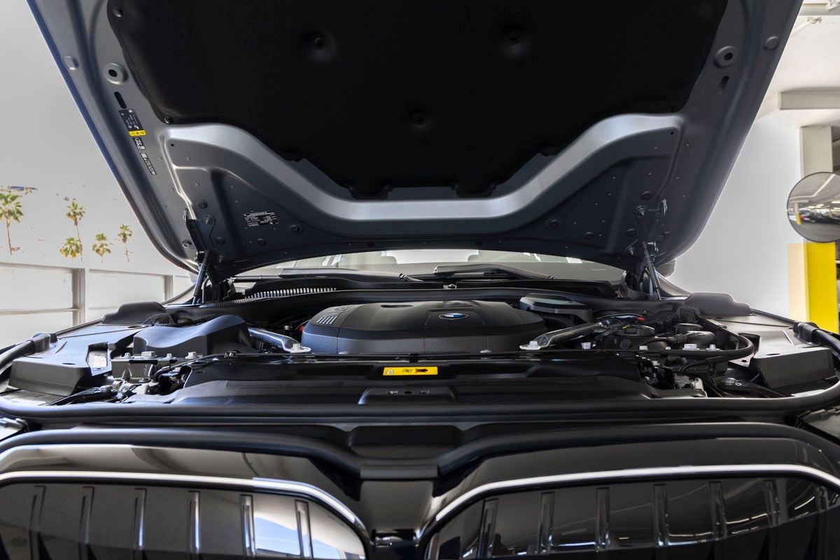 2026 BMW 5 Series 550e xDrive