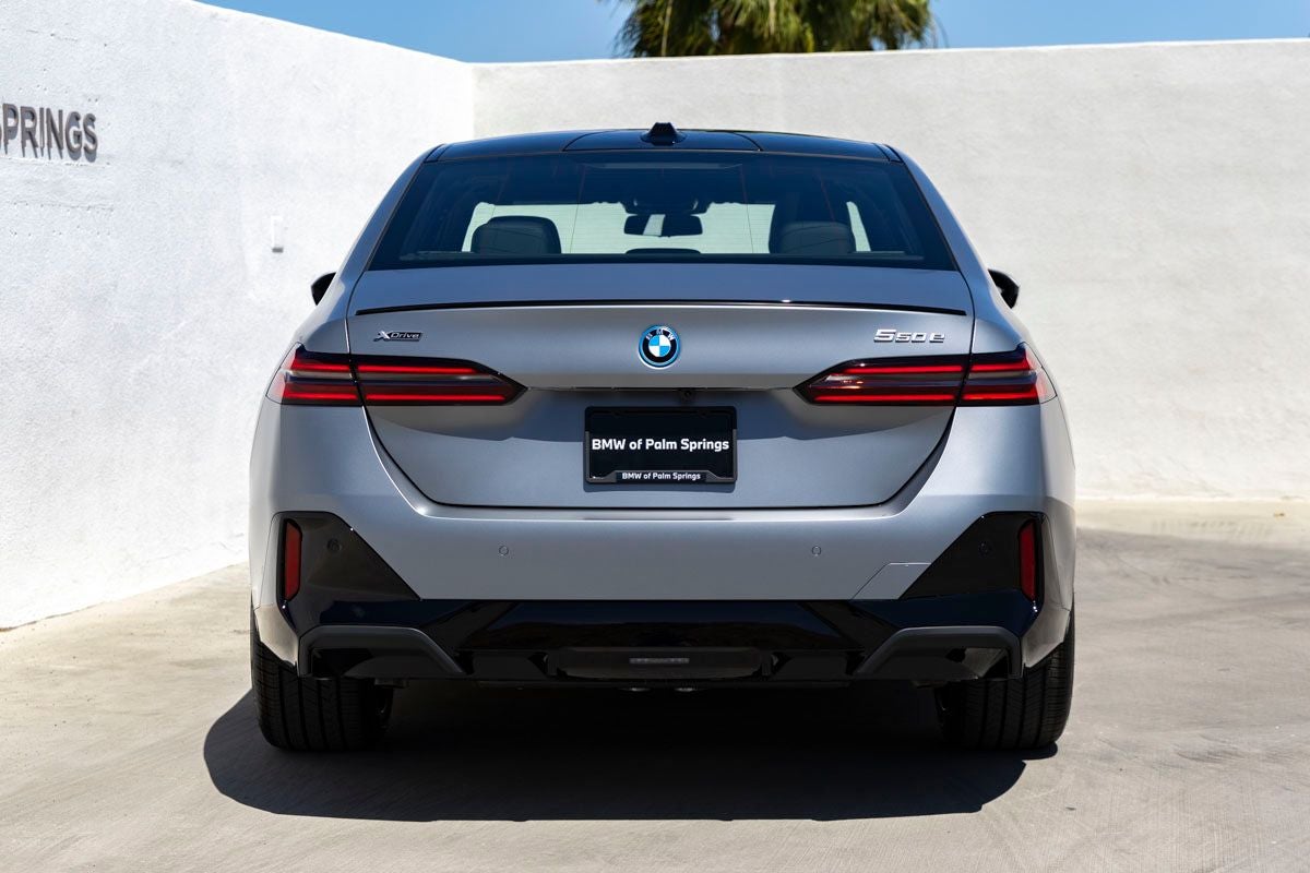 2026 BMW 5 Series 550e xDrive