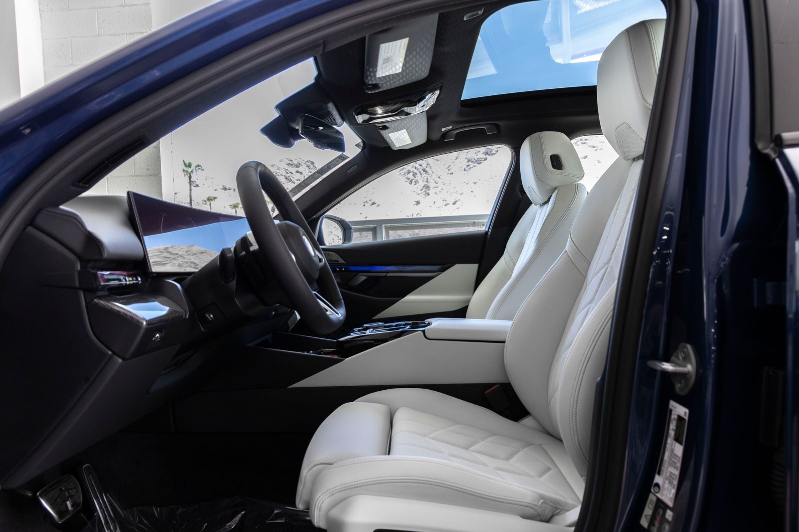 2027 BMW 550e 550e xDrive