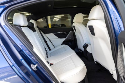 2027 BMW 550e 550e xDrive