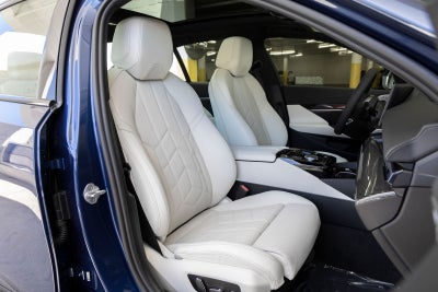 2027 BMW 550e 550e xDrive