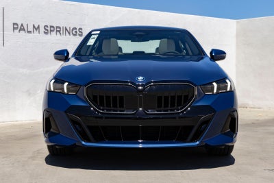 2027 BMW 550e 550e xDrive