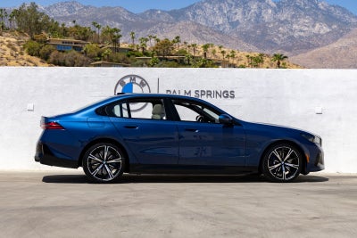 2027 BMW 550e 550e xDrive