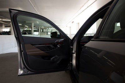 2026 BMW 5 Series 550e xDrive