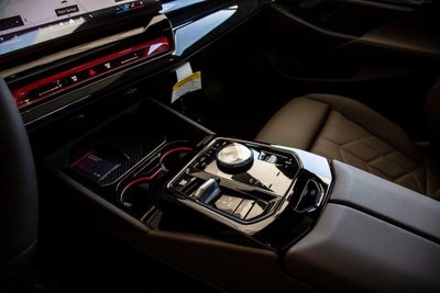 2026 BMW 5 Series 550e xDrive