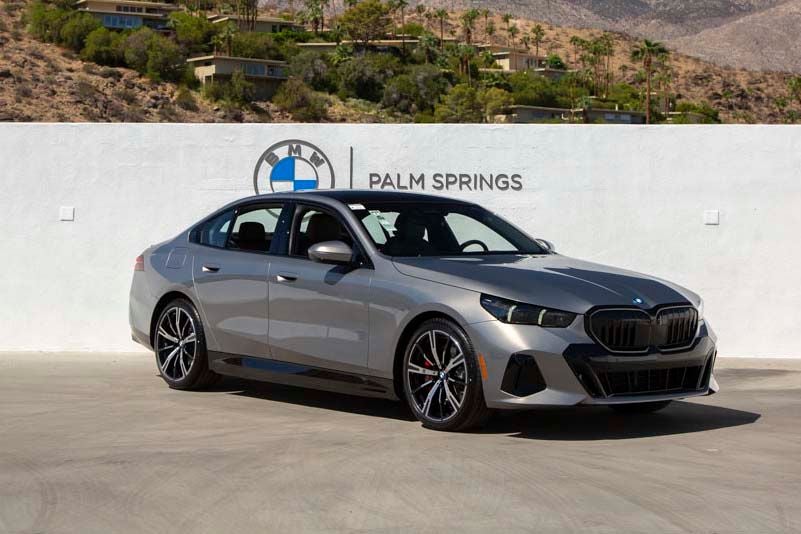 2026 BMW 5 Series 550e xDrive