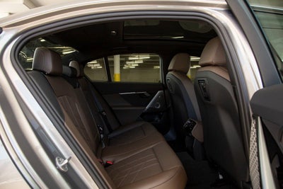 2026 BMW 5 Series 550e xDrive