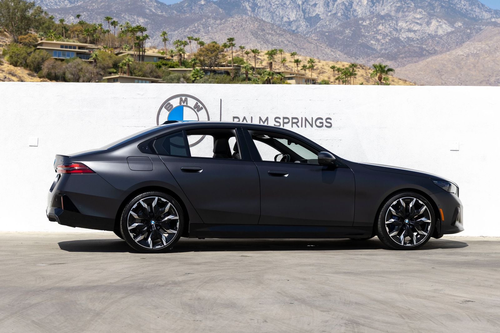 2026 BMW 550e xDrive 550e xDrive