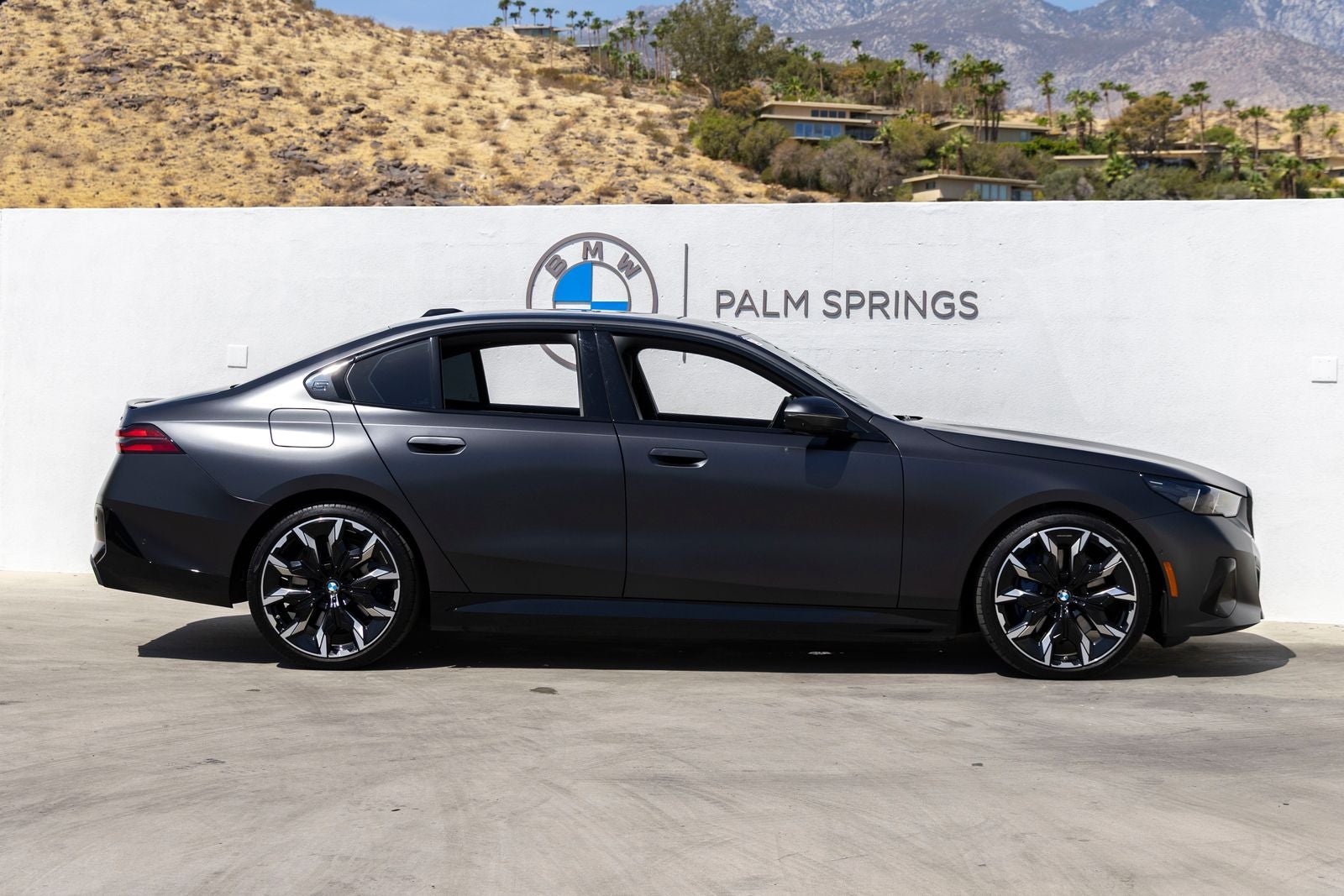 2026 BMW 550e xDrive 550e xDrive