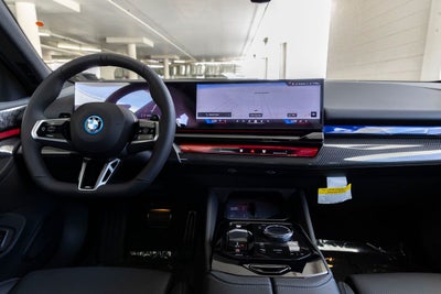 2027 BMW 550e Base