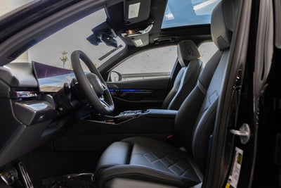 2027 BMW 550e Base